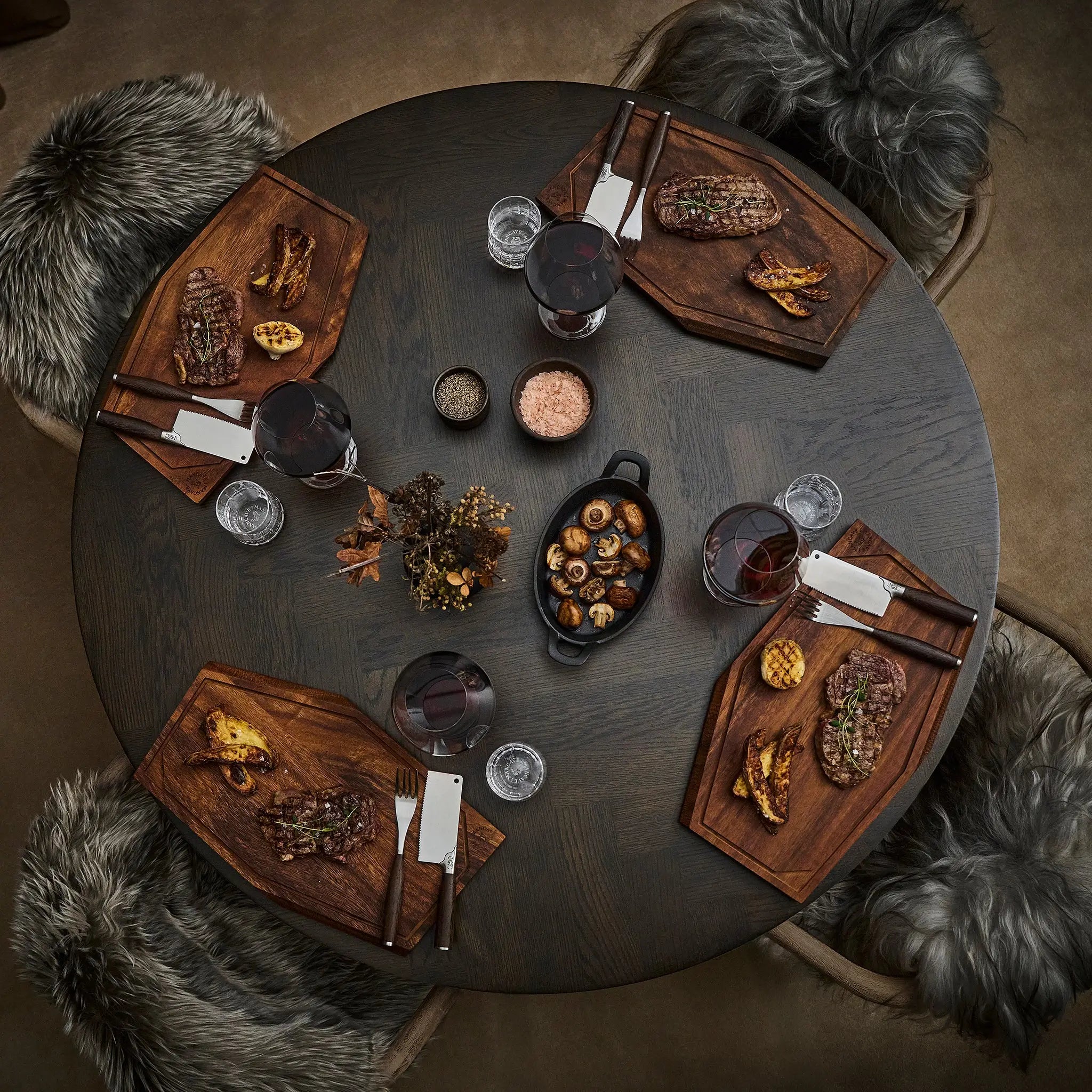 The Chef's Cutting Board