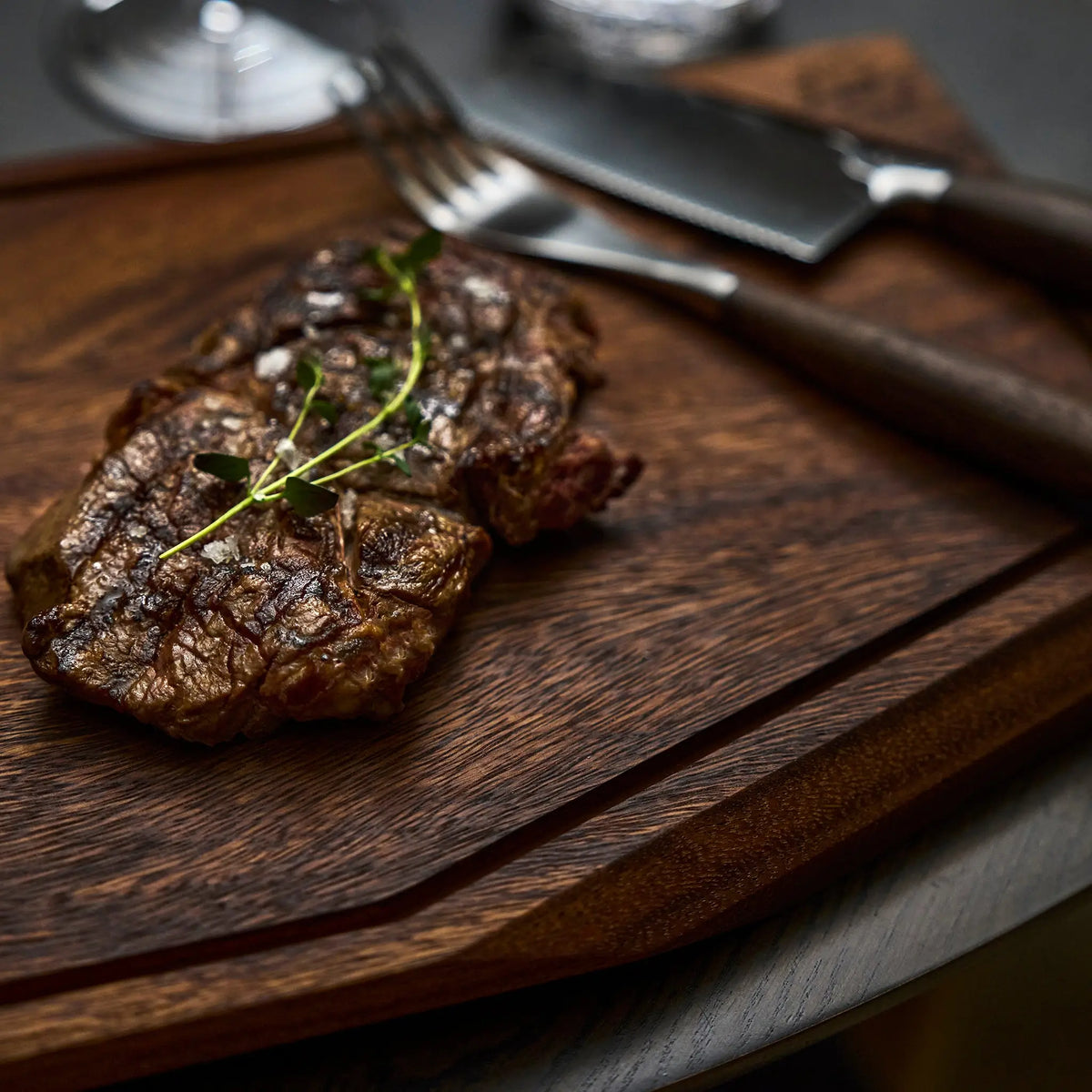 The Chef's Cutting Board
