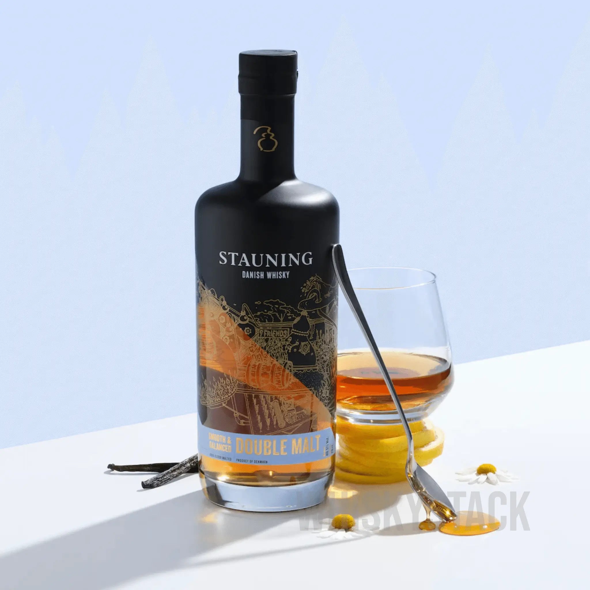 Stauning Double Malt - en revolutionerende whiskyoplevelse, der vil pirre dine smagsløg som aldrig før.